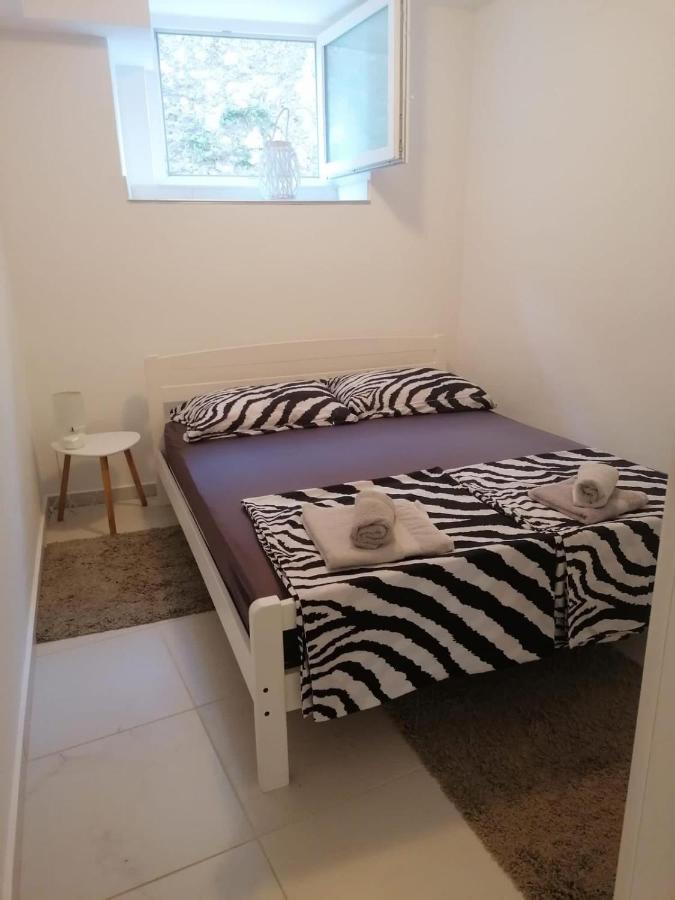 Apartmani Kristina Crikvenica Zewnętrze zdjęcie