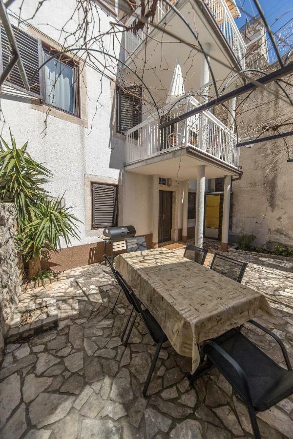 Apartmani Kristina Crikvenica Zewnętrze zdjęcie