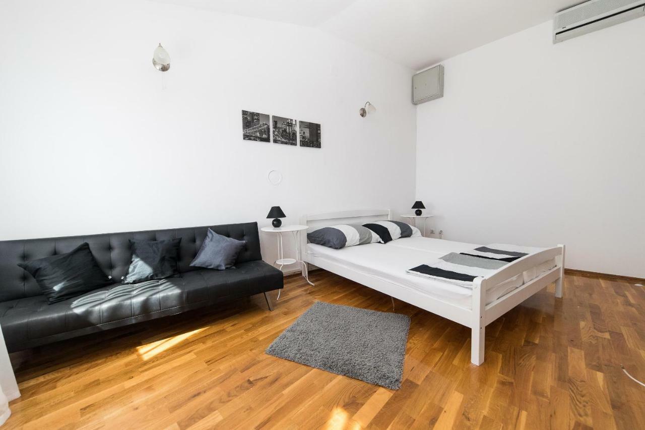 Apartmani Kristina Crikvenica Zewnętrze zdjęcie